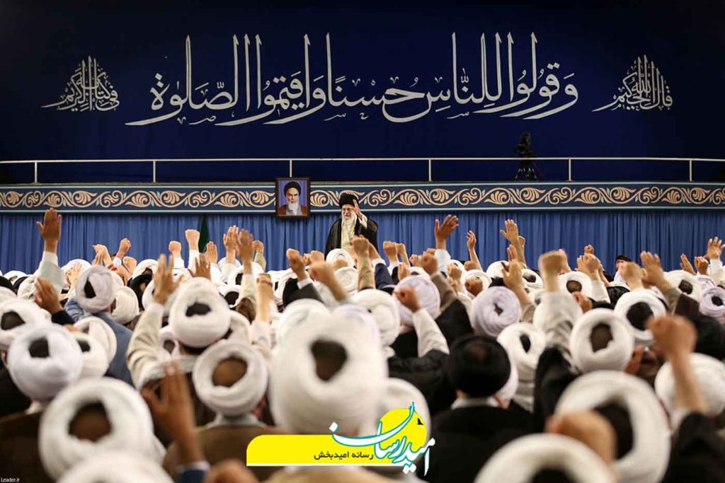 دیدار رهبر انقلاب با ائمه جمعه