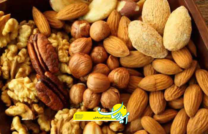 یک مشت تخمه چند گرم است