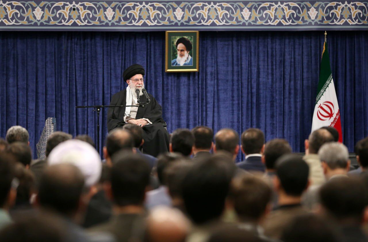 مقام معظم رهبری حضرت آیت‌الله خامنه‌ای